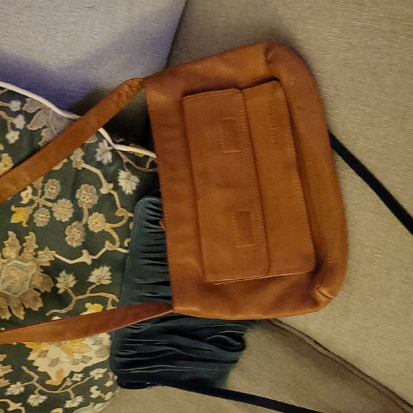 Handbags - Kenneth Cole brown / Cognac Leather purse